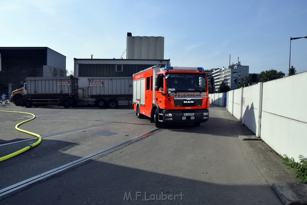 Feuer 2 Koeln Poll Siegburgerstr P178.JPG - Miklos Laubert